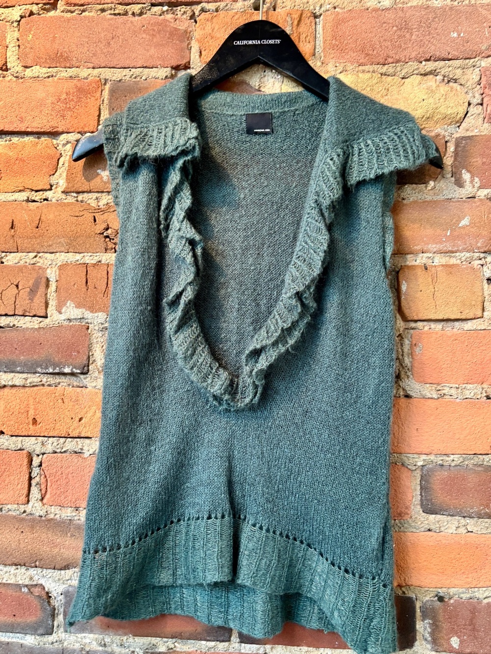 Mariona Gen Sleeveless Ruffle‑Trim Knit Blue-Green Sweater/Vest. Size: Medium